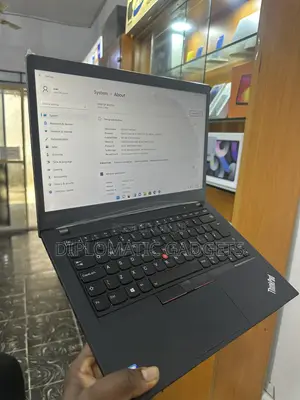 Laptop Lenovo ThinkPad T490s 16GB Intel Core i5 SSD 256GB