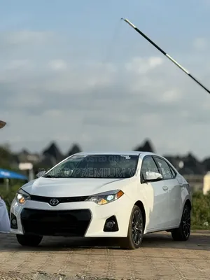 Toyota Corolla 2015 White