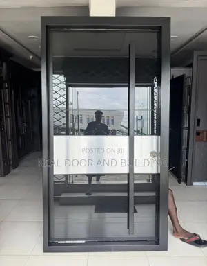 Turkish Morden Luxury Security Pivot Door (Sma72)