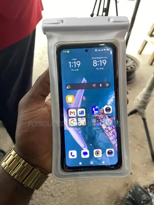 Waterproof Smartphone Pouch