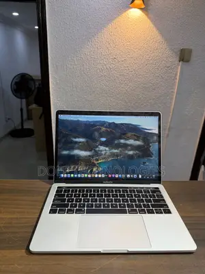 Laptop Apple MacBook Pro 2017 16GB Intel Core i5 SSD 512GB
