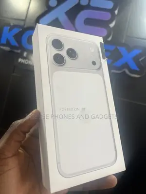 New Apple iPhone 17 Pro Max 256 GB Silver