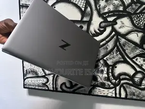 Laptop HP ZBook Firefly G8 16GB Intel Core i7 HDD+SSD 256GB