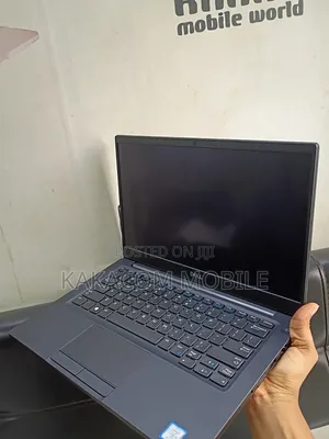 Laptop Dell Latitude 7400 8GB Intel Core i5 HDD+SSD 256GB