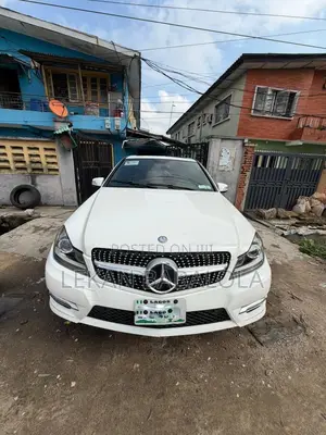 Mercedes-Benz C300 Luxury 4Matic Sedan AWD (3.5L 6cyl 7A) 2014 White