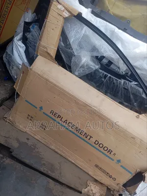Front Right Door for Toyota Camry 2018