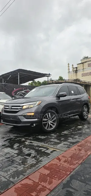 Honda Pilot Elite 4dr AWD (3.5L 6cyl 9A) 2016 Gray
