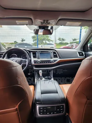Toyota Highlander 2019 Gray