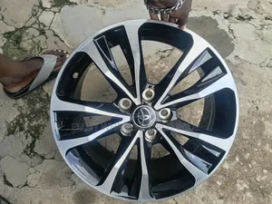 16inches for Toyota Corolla 2016/18 Design in Style With Nice Look