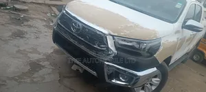 Hilux Upgrade Kit 2020 Iron Face
