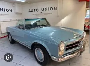 Rent Old Hype Vintage Benz