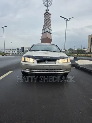 Toyota Camry 2002 Gold