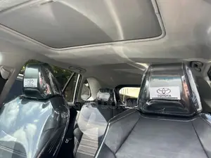 Toyota RAV4 2019 Gray