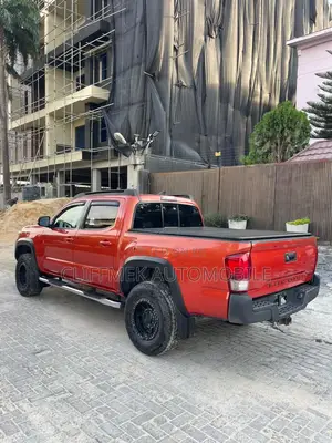 Toyota Tacoma TRD Sport 2018 Orange