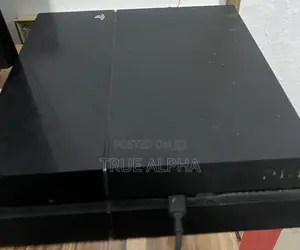 Play Station 4