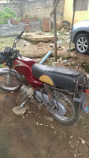 Bajaj Boxer 2020 Red