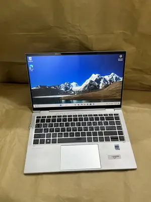 Laptop HP EliteBook 1040 G8 16GB Intel Core i7 SSD 512GB