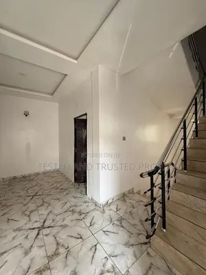 Mini Flat in Opposite Chevron, Ikota for rent
