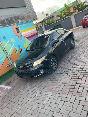 Toyota Corolla 2011 Black