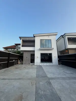 4bdrm Duplex in Occaine Estate Off for sale