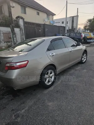 Toyota Camry LE V6 4dr Sedan (3.5L 6cyl 6AM) 2007 Gold