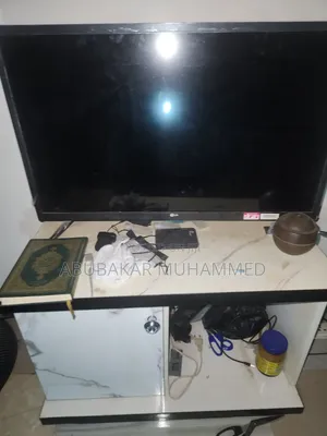 Fairly Used 32 Inch Lg Tv