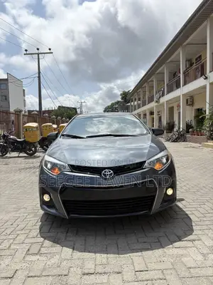 Toyota Corolla S 4dr Sedan (1.8L 4cyl CVT) 2016 Gray