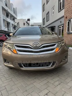 Toyota Venza 2010 Brown