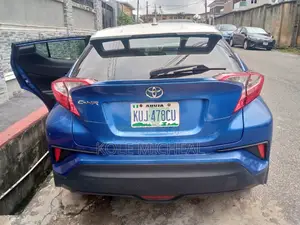 Toyota C-HR 2018 Blue