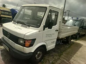 Mercedes Benz 210d Truck 4 Tyres (Tokunbo)