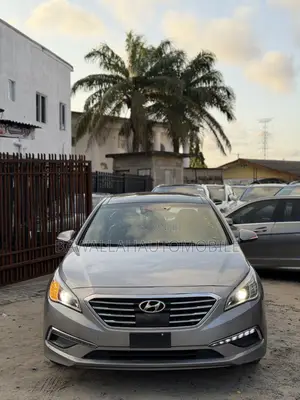 Hyundai Sonata Limited Sedan FWD (2.4L 4cyl 6A) 2016 Gray