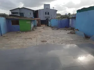 3 Bedrm Bungalow With Car Wash Bar 676sqm Of Landc Of O