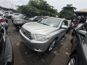 Toyota Highlander Limited 2010 Silver
