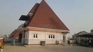 Furnished 4bdrm Penthouse in Lugbe District., FHA for sale