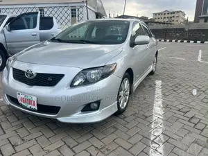 Toyota Corolla 2010 Silver