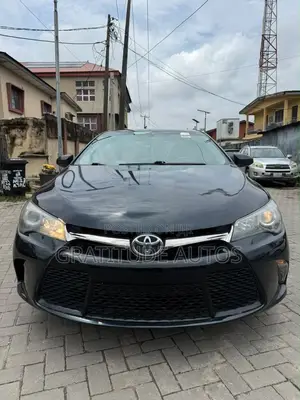 Toyota Camry SE 4dr Sedan (2.5L 4cyl 6A) 2016 Blue