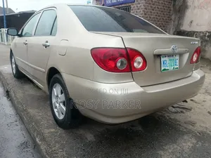 Toyota Corolla 2006 Gold