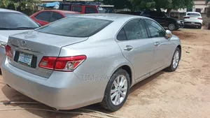 Lexus ES 2012 Silver