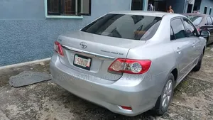 Toyota Corolla 2012 Silver