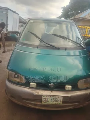 Nissan Serena 2004 Green