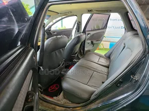 Toyota Avensis Wagon 1.8 VVT-i 2000 Green