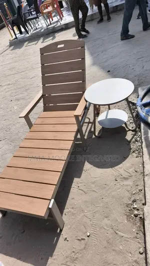Wooden Outdoor Lounge Chair