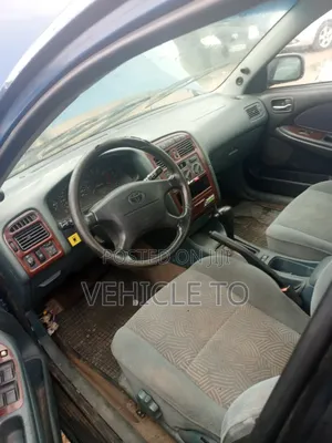 Toyota Avensis 2003 Blue