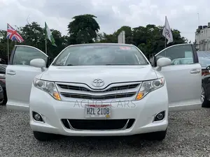 Toyota Venza 2011 White