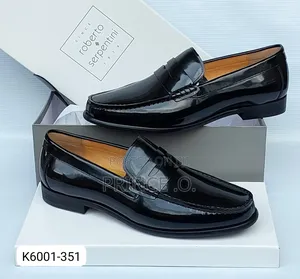 Flat And Easy Wear Clarks Dressing Shoes