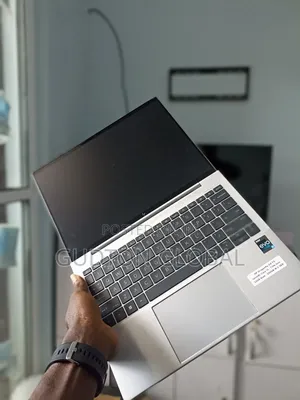 Laptop Apple MacBook Pro 2021 M1 16GB Intel Core i9 SSD 512GB