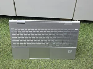 Laptop HP Envy 15-ep0xxx 8GB Intel Core i5 SSD 256GB