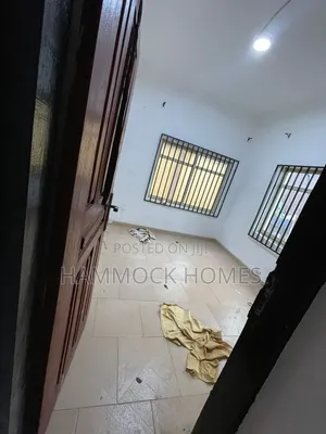 3bdrm Block of Flats in Hope Estate, Alakia for rent