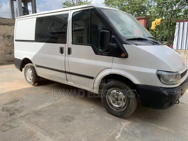 Ford Transit 2002 White
