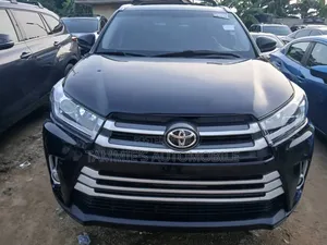 Toyota Highlander XLE 4dr SUV AWD (3.5L 6cyl 6A) 2015 Black